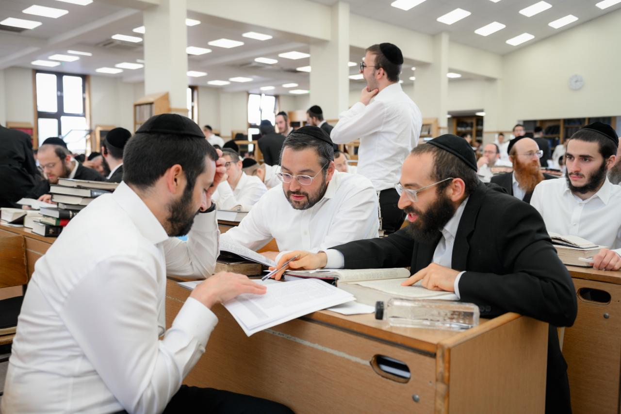 Yemei Limmud 4